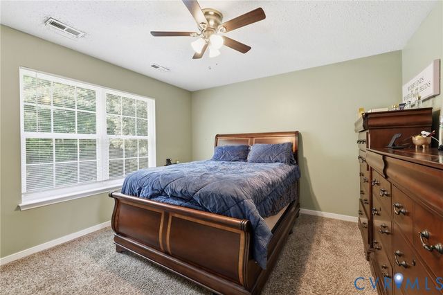 1304 Piney Ridge Ct, Henrico, VA 23223