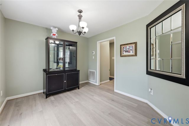 1304 Piney Ridge Ct, Henrico, VA 23223