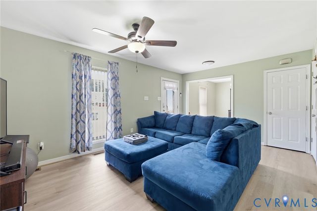 1304 Piney Ridge Ct, Henrico, VA 23223