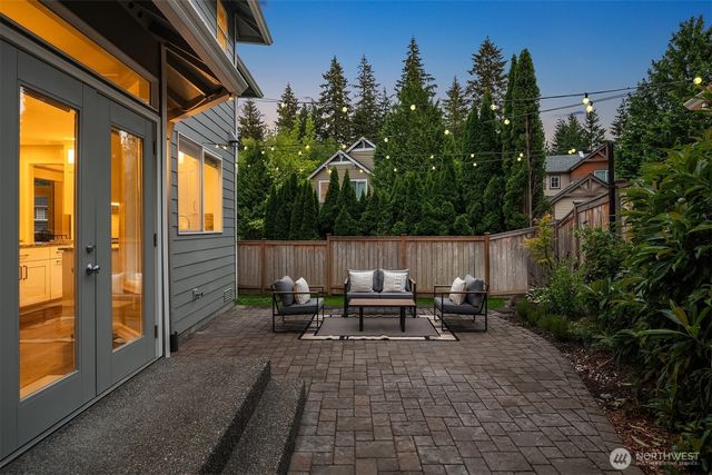 2205 239th Place NE, Sammamish, WA 98074