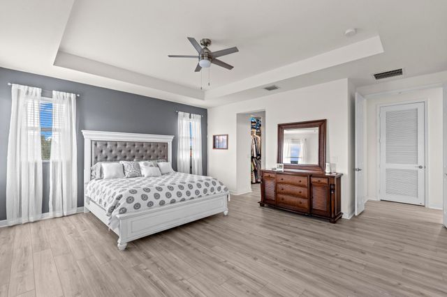 1025 Sterling Pine Place Place, Loxahatchee, FL 33470