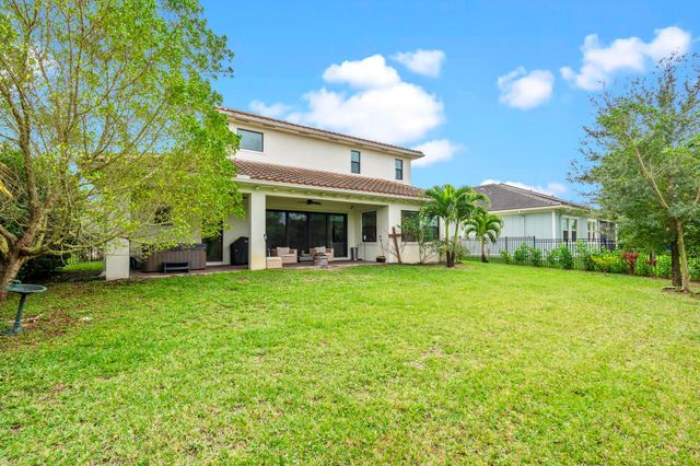 1025 Sterling Pine Place Place, Loxahatchee, FL 33470