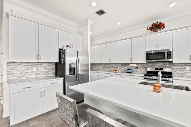 1025 Sterling Pine Place Place, Loxahatchee, FL 33470