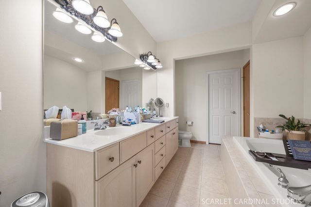 205 Box Car Avenue, Naperville, IL 60540