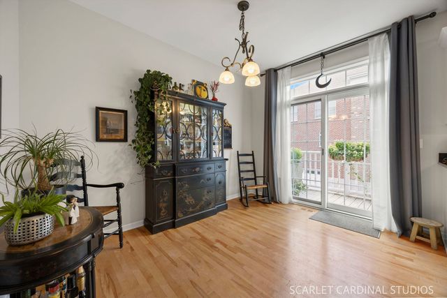 205 Box Car Avenue, Naperville, IL 60540