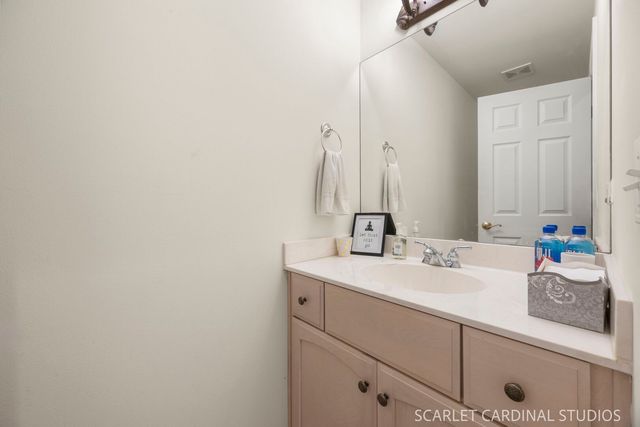 205 Box Car Avenue, Naperville, IL 60540