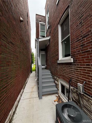 2758 Rutger Street, St Louis, MO 63104