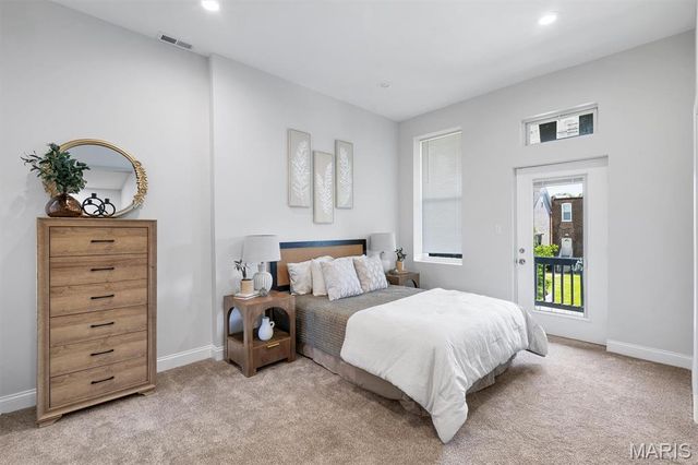2758 Rutger Street, St Louis, MO 63104