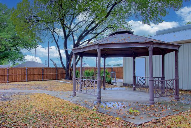11703 Abston Lane, Dallas, TX 75218