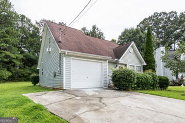 7382 Birch Hollow Place, Douglasville, GA 30134