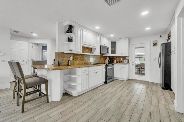 7420 Hope Street, Hollywood, FL 33024