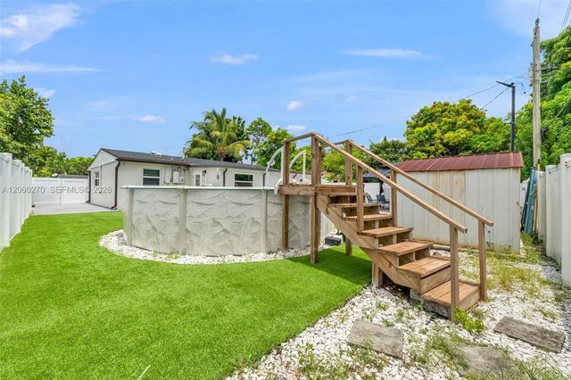 7420 Hope Street, Hollywood, FL 33024