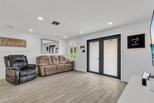 7420 Hope Street, Hollywood, FL 33024