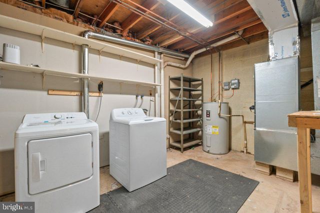 5 BARDIA CT, Baltimore, MD 21237