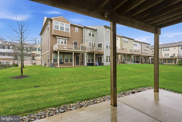 423 TALL OAKS DR, Warminster, PA 18974