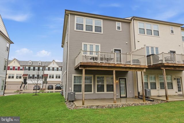 423 TALL OAKS DR, Warminster, PA 18974