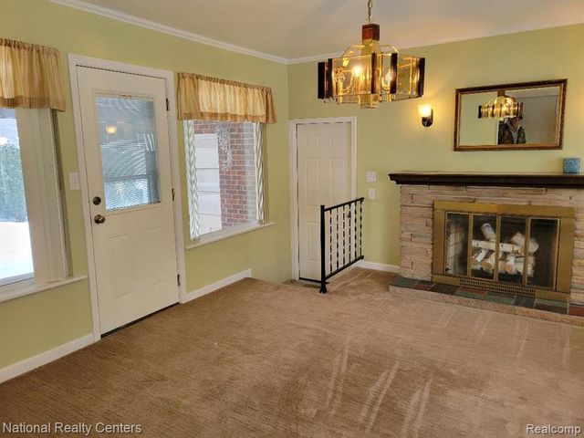 8789 Donna Street, Westland, MI 48185