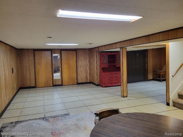 8789 Donna Street, Westland, MI 48185