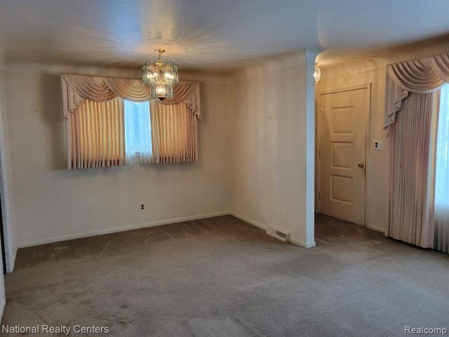 8789 Donna Street, Westland, MI 48185