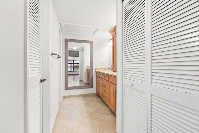 160 SE Saint Lucie Boulevard 402a, Stuart, FL 34996