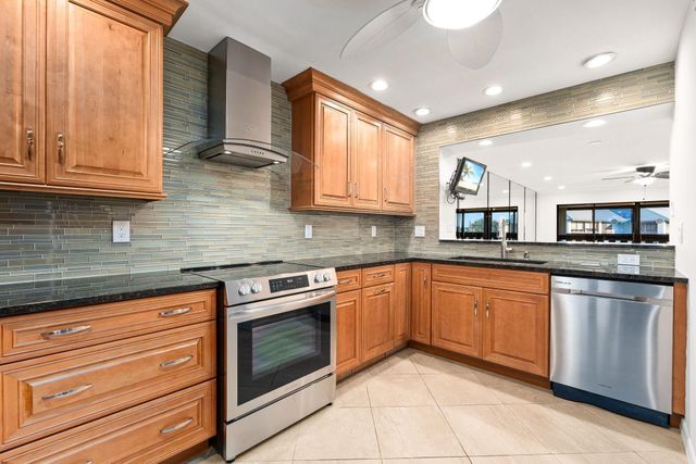 160 SE Saint Lucie Boulevard 402a, Stuart, FL 34996