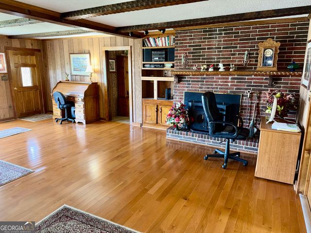 95 Race Street, Hartwell, GA 30643