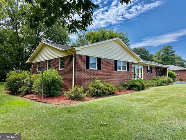 95 Race Street, Hartwell, GA 30643