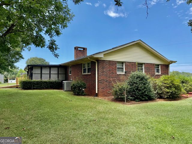95 Race Street, Hartwell, GA 30643