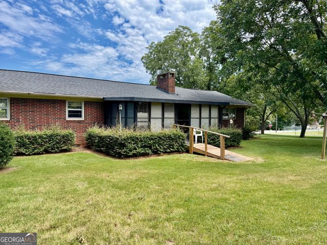 95 Race Street, Hartwell, GA 30643