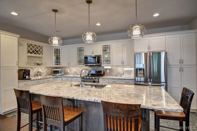 45 Nicole Court, Amherst, NY 14051