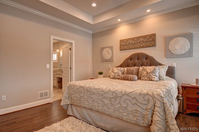 45 Nicole Court, Amherst, NY 14051