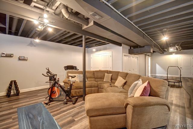 45 Nicole Court, Amherst, NY 14051