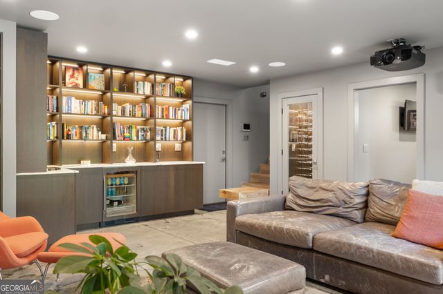 640 East Avenue NE, Atlanta, GA 30312