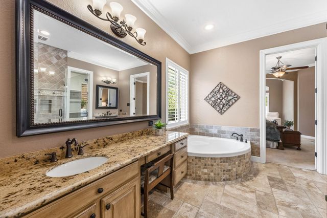 6110 Country Falls Lane, Kingwood, TX 77345