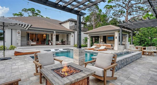 650 OAKS CREEK COURT, Osprey, FL 34229