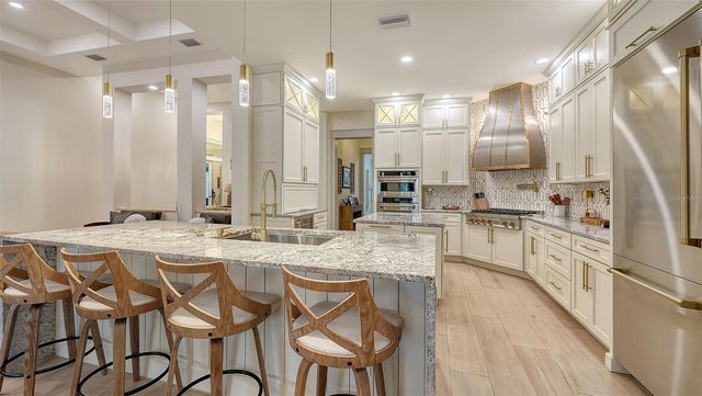 650 OAKS CREEK COURT, Osprey, FL 34229