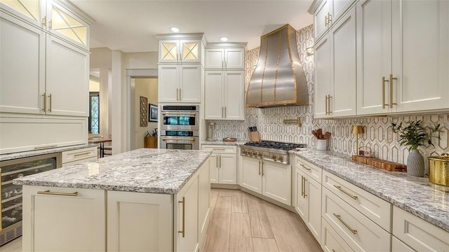 650 OAKS CREEK COURT, Osprey, FL 34229