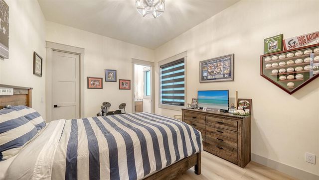650 OAKS CREEK COURT, Osprey, FL 34229