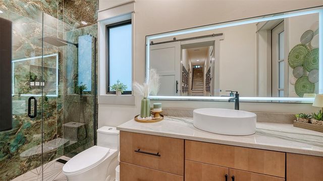 650 OAKS CREEK COURT, Osprey, FL 34229