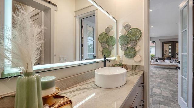 650 OAKS CREEK COURT, Osprey, FL 34229