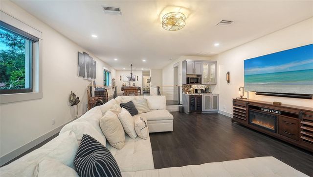 650 OAKS CREEK COURT, Osprey, FL 34229
