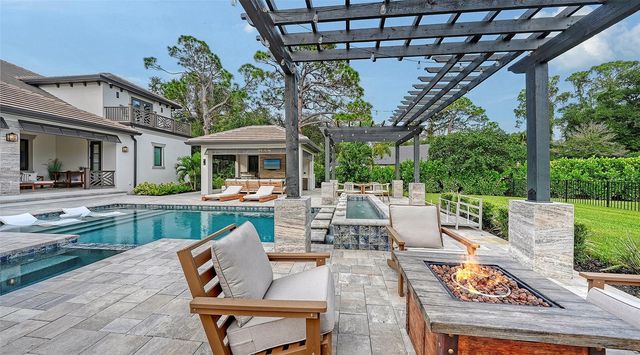 650 OAKS CREEK COURT, Osprey, FL 34229