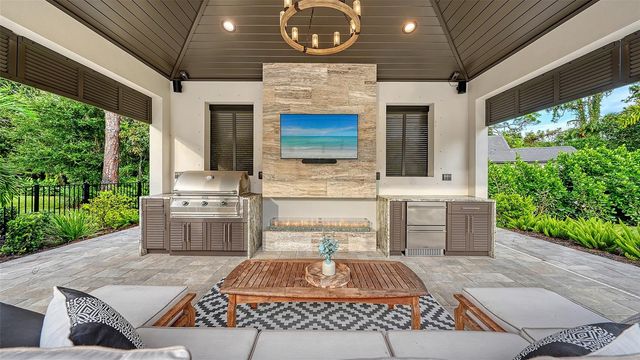 650 OAKS CREEK COURT, Osprey, FL 34229
