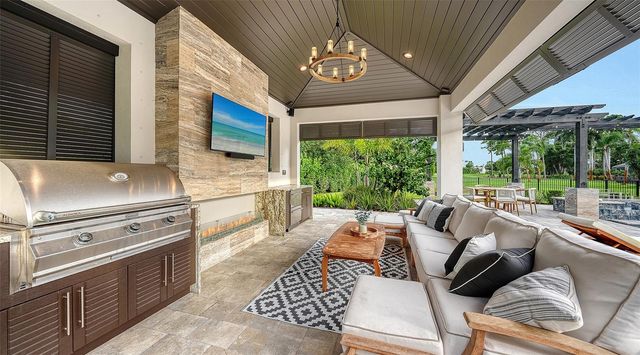 650 OAKS CREEK COURT, Osprey, FL 34229