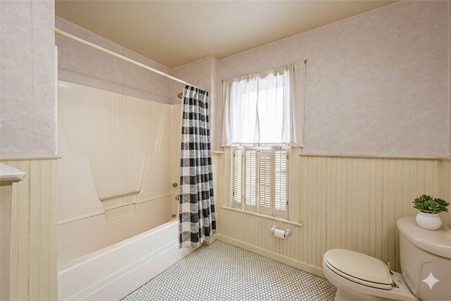 442 HARRISON AVE, City Of Greensburg, PA 15601