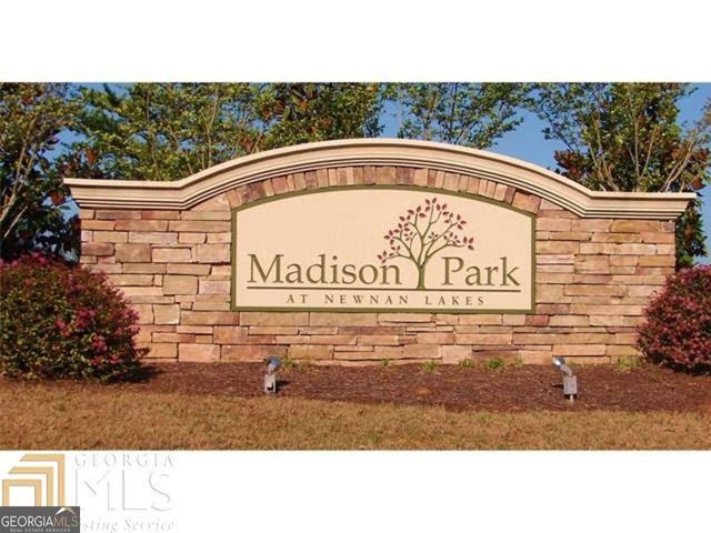 26 Cliffhaven Circle, Newnan, GA 30263
