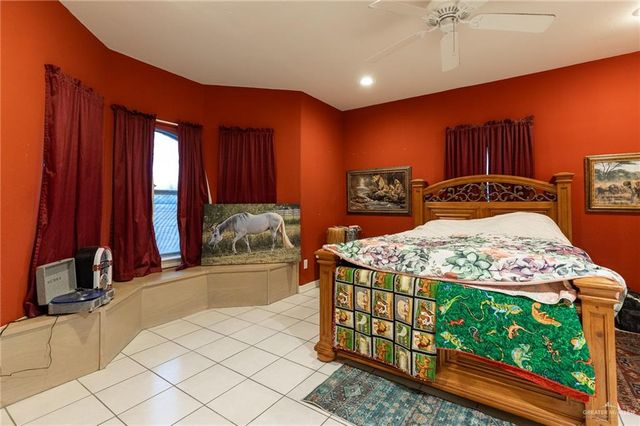 19305 Buck Fawn Drive, Edinburg, TX 78542