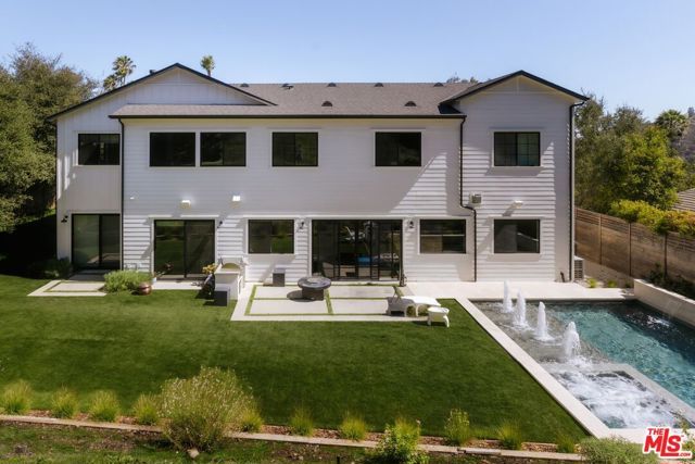 13423 Bayliss Road, Los Angeles, CA 90049