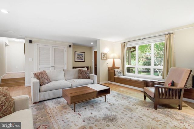 6505 BLUE WING DR, Alexandria, VA 22307