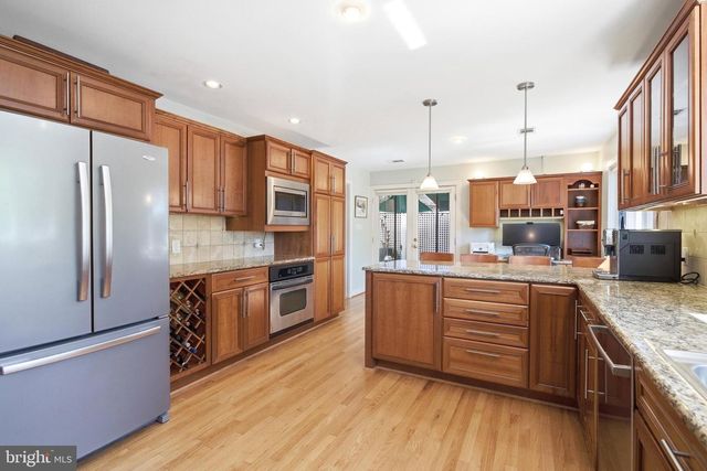 6505 BLUE WING DR, Alexandria, VA 22307